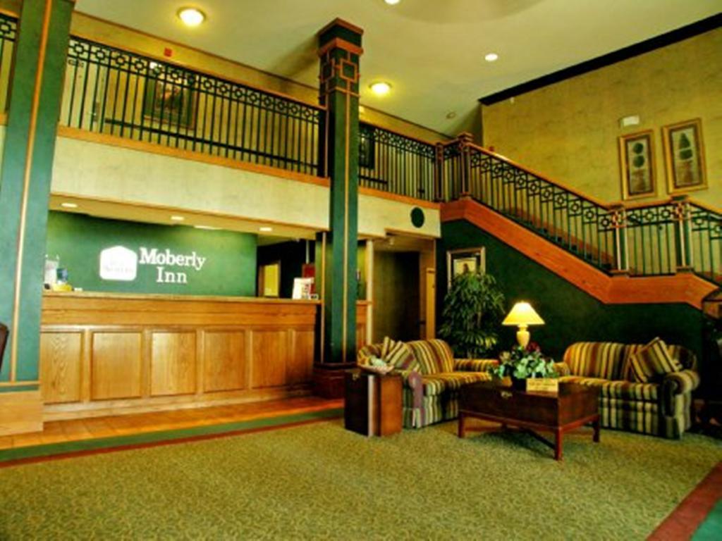 Moberly Inn & Suites 외부 사진