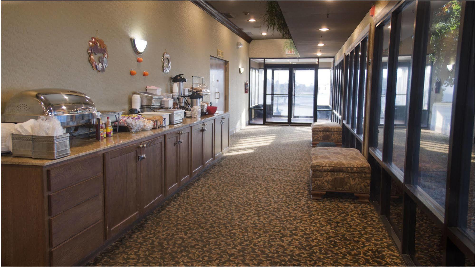 Moberly Inn & Suites 외부 사진