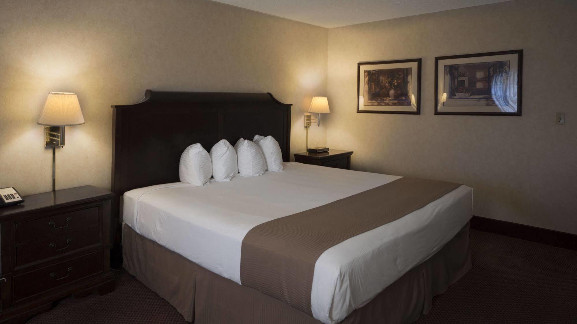 Moberly Inn & Suites 외부 사진