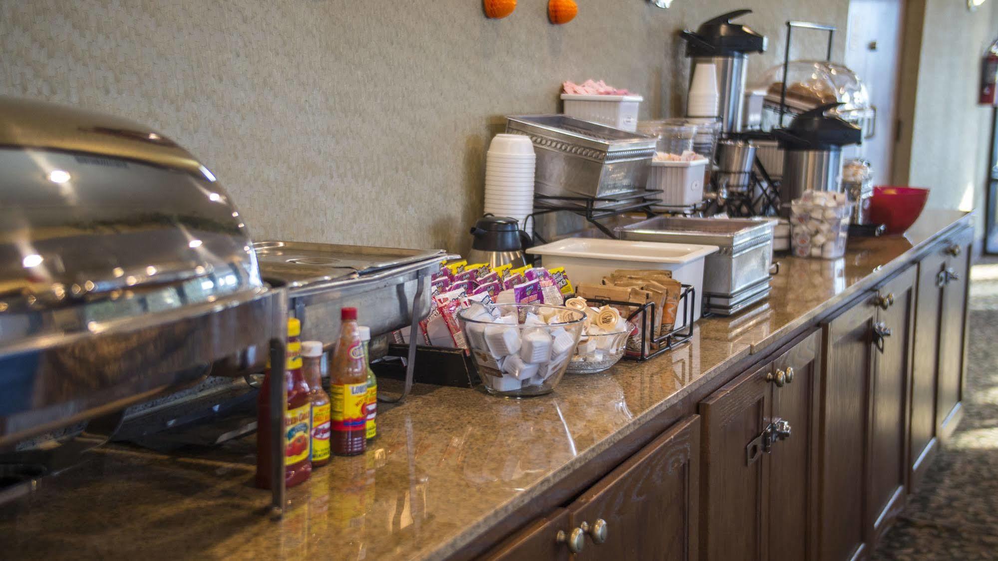 Moberly Inn & Suites 외부 사진